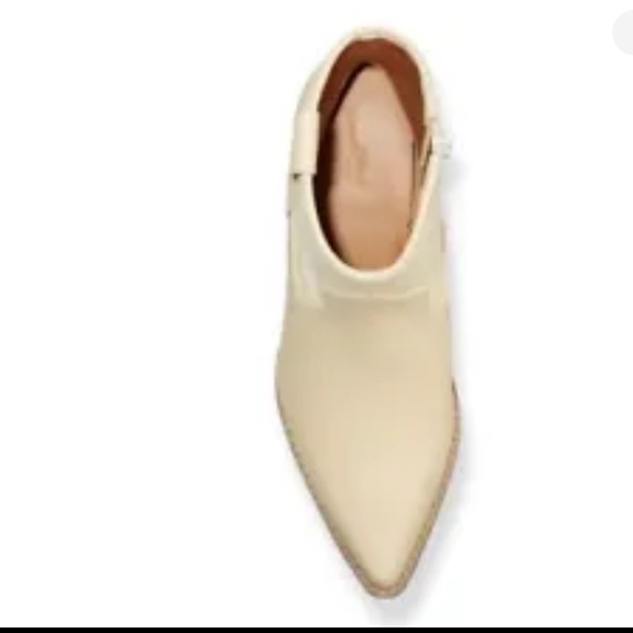 Universal Thread/Kay, off white western ankle boots, various sizes - Picture 2 of 10